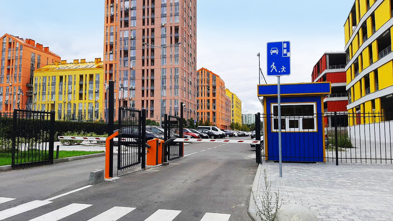 В ЖК “Комфорт Таун” відкрився новий пункт пропуску на територію